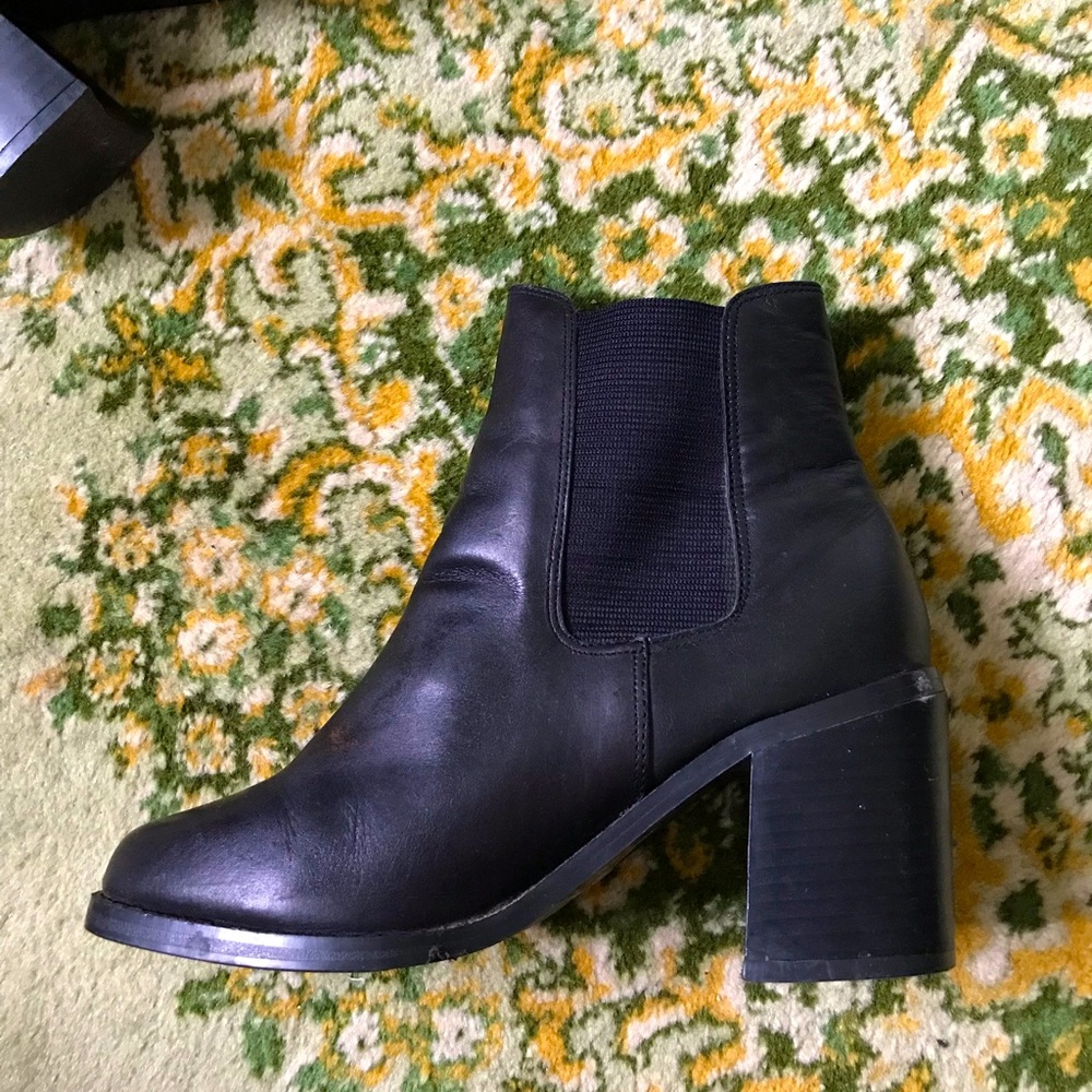 Black leather Souliers boot